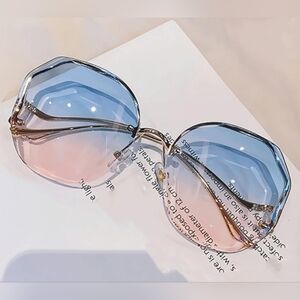 * Borderless Trim Unisex Rectangular Gradient Oversized Sunglasses  Blue Pink